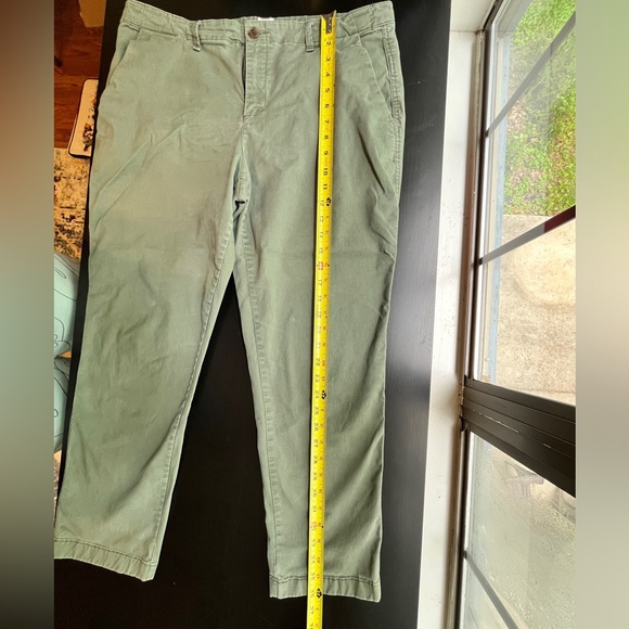 Gap Olive Green Capri Pants, Size 12 - Picture 10 of 11